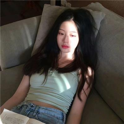 红粉争春